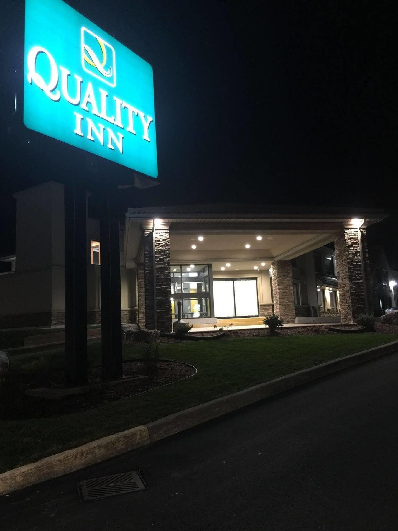 Quality Inn Leamington Esterno foto
