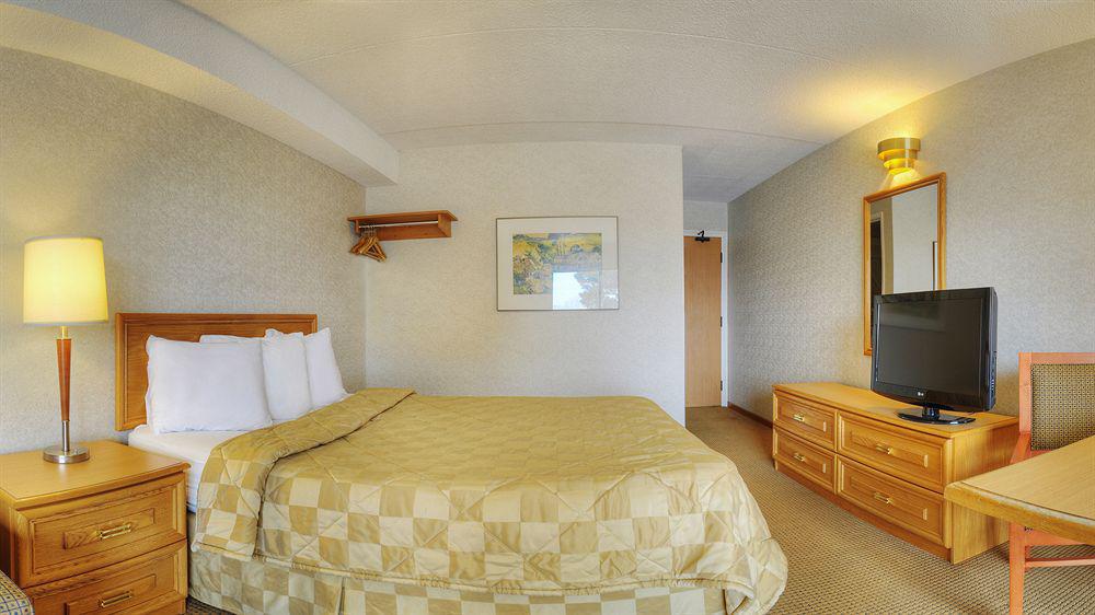 Quality Inn Leamington Esterno foto